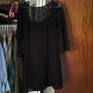 VGUC Lilly Pulitzer Topanga lace dress in Black